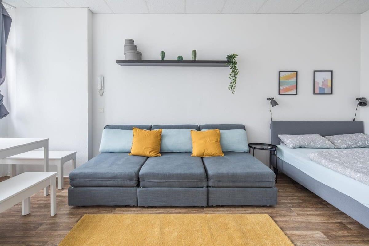Spacious 2 Bedroom Apartment Hamburg Exterior photo